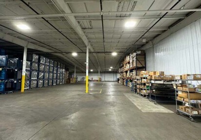 More Photos Of 15401 Industrial Dr, Schoolcraft Warehouse For Lease