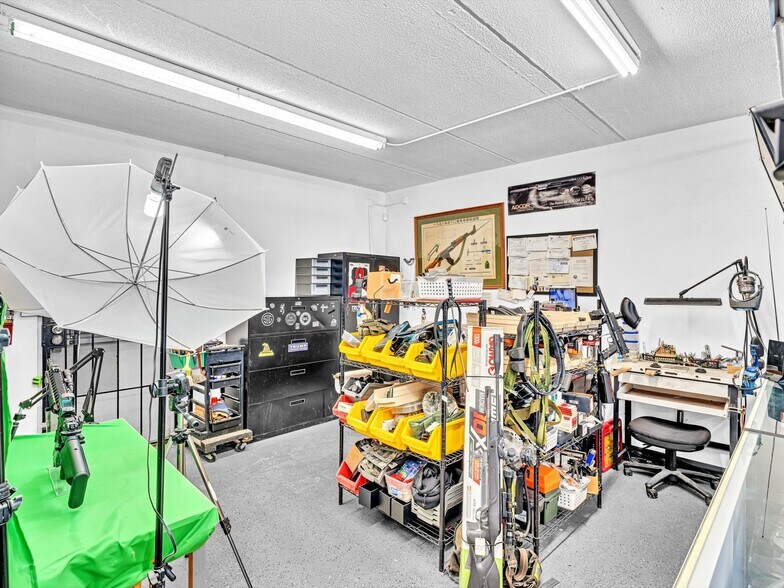 More Photos Of 571-573 SW 27th Ave, Fort Lauderdale Freestanding For Sale