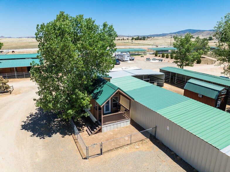 More Photos Of 7950 N Coyote Springs Rd, Prescott Valley Horse Stables For Sale