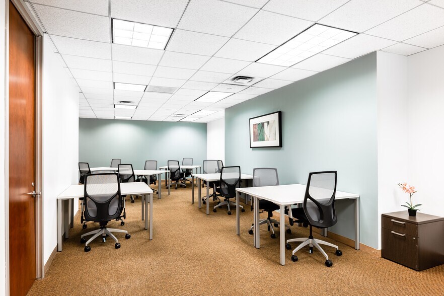 More Photos Of 136 Madison Ave, New York Coworking Space