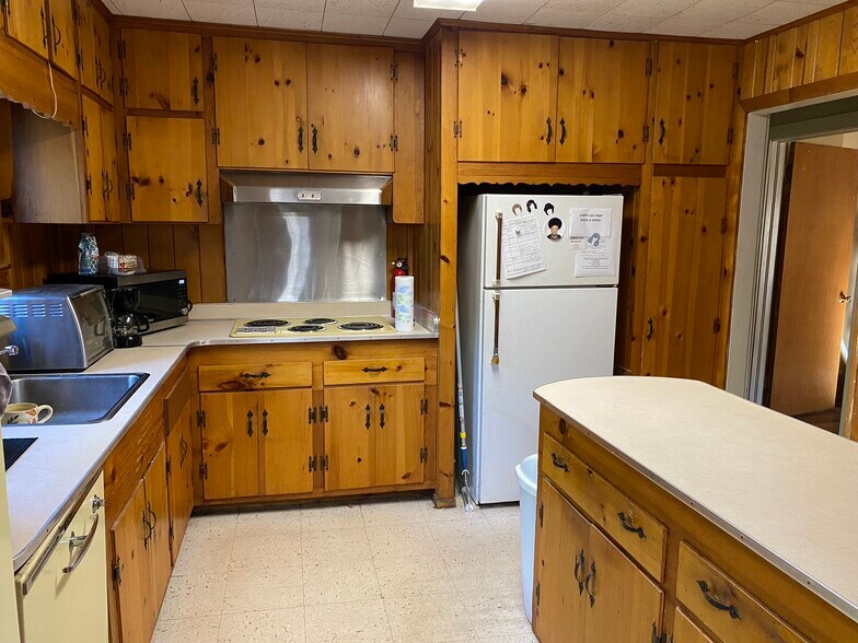 More Photos Of 5710 Katherine Hankins Dr, Theodore Office For Sale