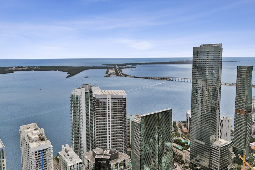 More Photos Of 1300 Brickell Bay Dr, Miami Apartments For Sale
