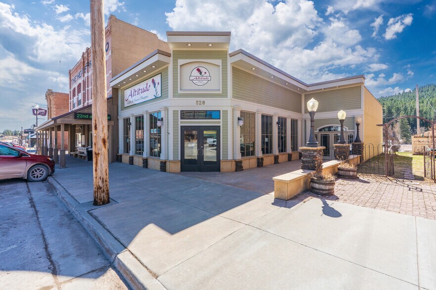 More Photos Of 528 Mount Rushmore Rd, Custer Restaurant For Sale