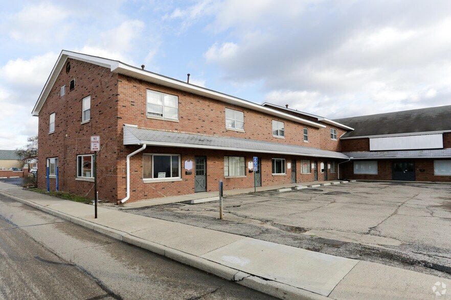 More Photos Of 14-16 S Broad St, Fairborn Office For Lease