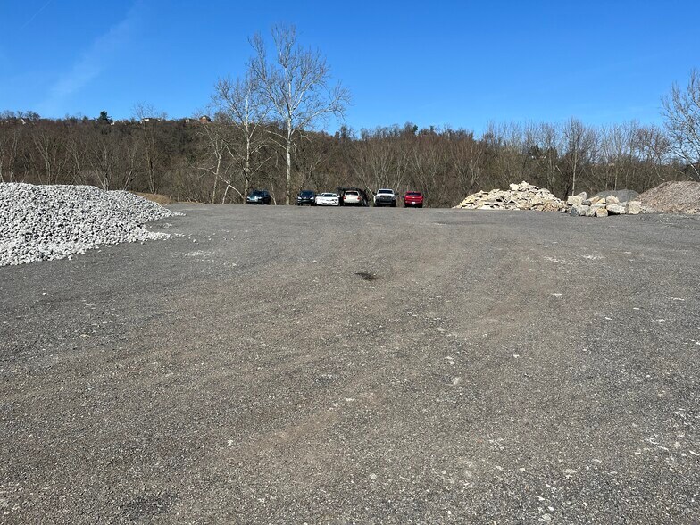 More Photos Of 760 Atlantic Avenue, Elizabeth Land For Lease