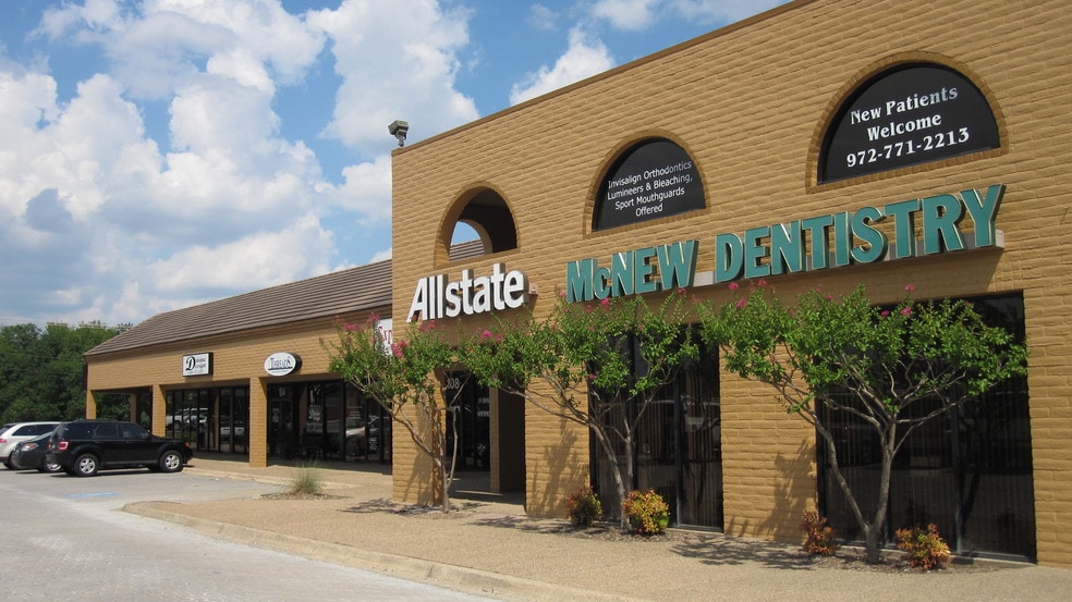 More Photos Of 1300 Ralph Hall Pky, Rockwall General Retail For Lease