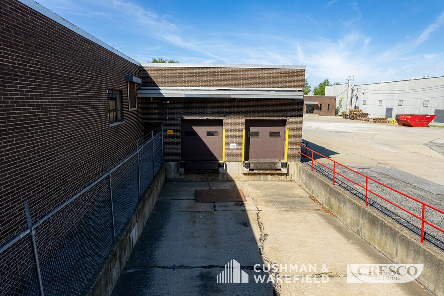 More Photos Of 4530 Hamann Ind Pky, Willoughby Manufacturing For Lease