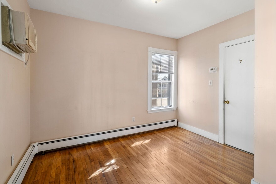 More Photos Of 113 Belmont St, Belmont Office For Sale