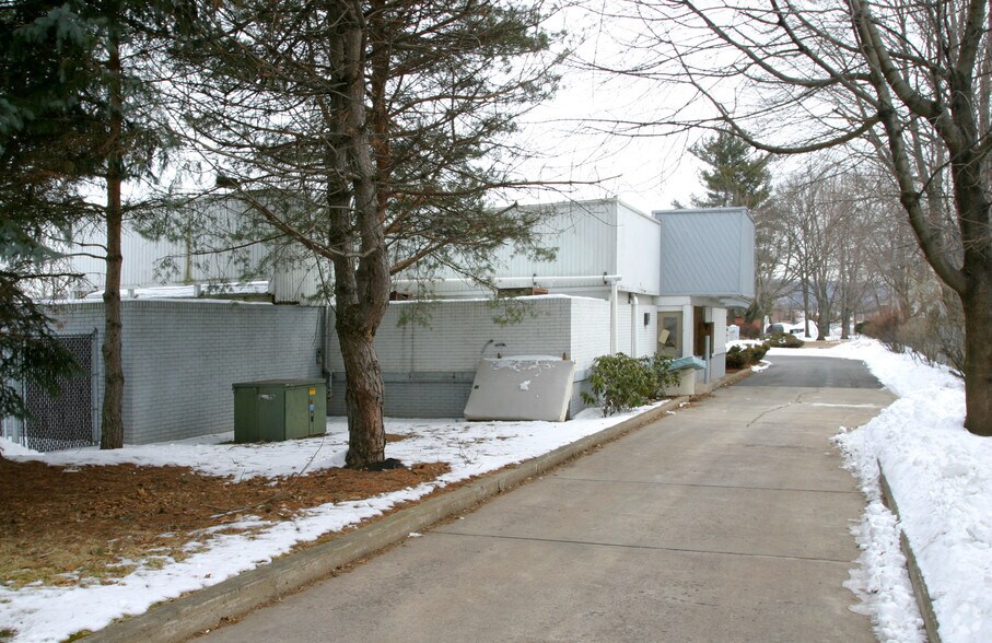 More Photos Of 33 East St, Plainville Restaurant For Sale