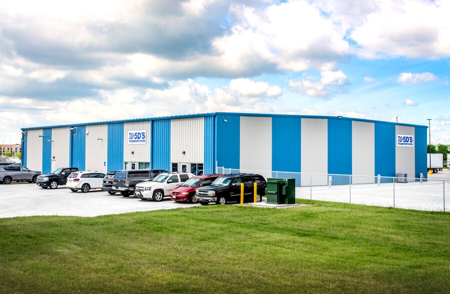More Photos Of 2104 S 29th St, Council Bluffs Warehouse For Sale