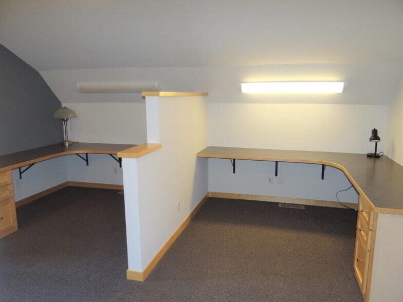 More Photos Of 801-809 Meander Ct, Medina Loft Creative Space For Lease