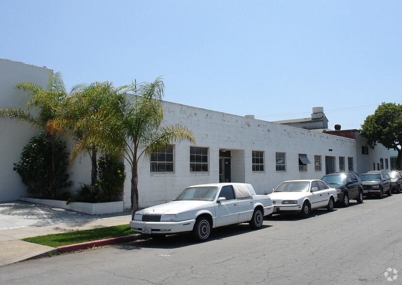 Primary Photo Of 120-126 E 162nd St, Gardena Manufacturing For Lease