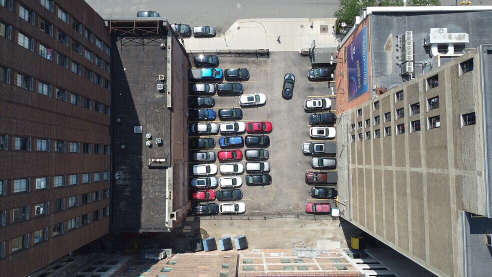 More Photos Of 1250 Griswold St, Detroit Office For Lease