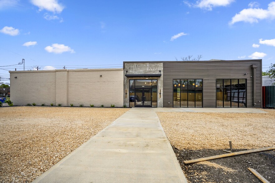 More Photos Of 1109-1115 Dumble st, Houston Office For Sale