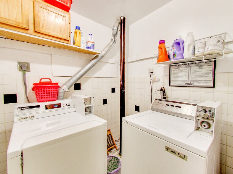 More Photos Of 1301-1303 High St, Alameda Storefront Retail Residential For Sale