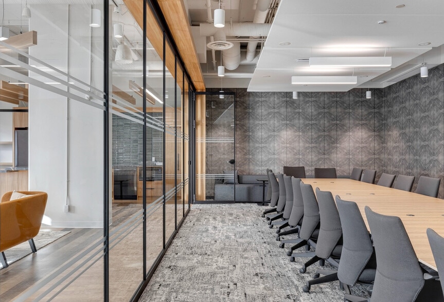 More Photos Of 838 11 Av SW, Calgary Office For Lease