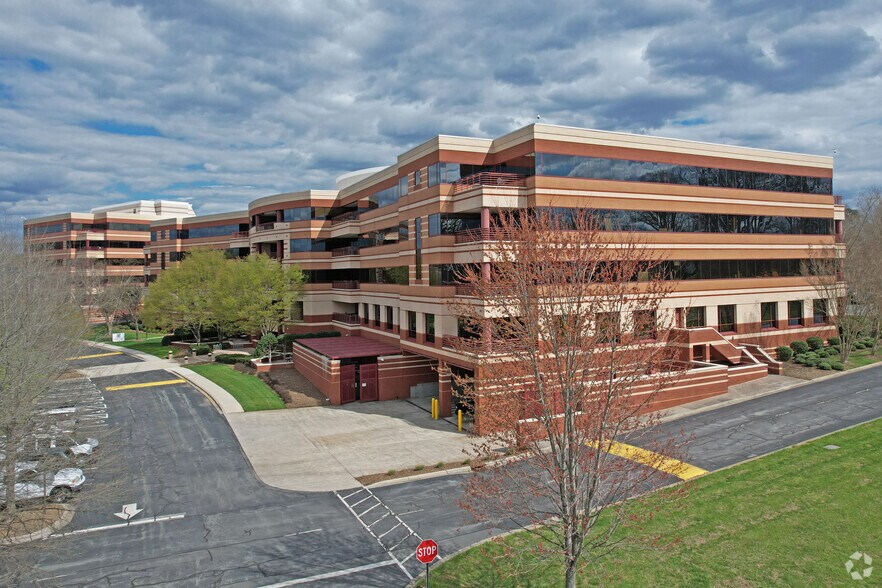 More Photos Of 1000 E Hanes Mill Rd, Winston-Salem Office For Sale