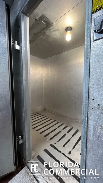 More Photos Of 726 SW Federal Hwy, Stuart Fast Food For Lease