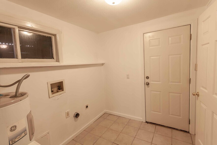 More Photos Of 705 N Highway 287, Fort Collins Apartments For Sale