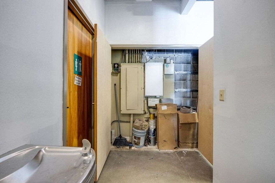 More Photos Of 2271 Gunbarrel Rd, Chattanooga Unknown For Lease