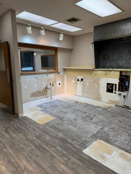 More Photos Of 125 S 9th St, Lincoln Medical For Lease
