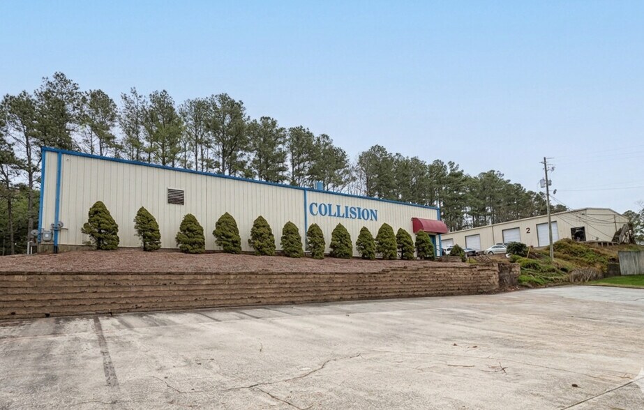 Primary Photo Of 1985-1999 Airport Ind Park Dr, Marietta Auto Repair For Sale