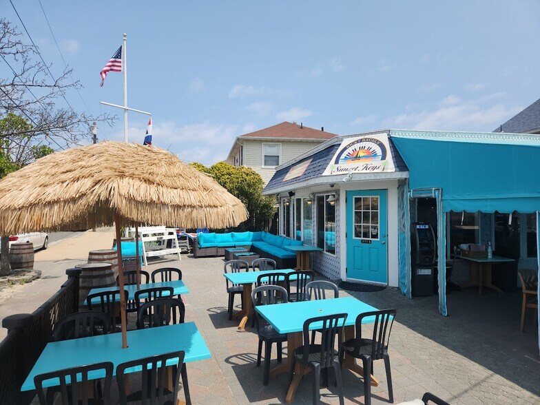 More Photos Of 607 Bay Blvd, Lavallette Restaurant For Sale