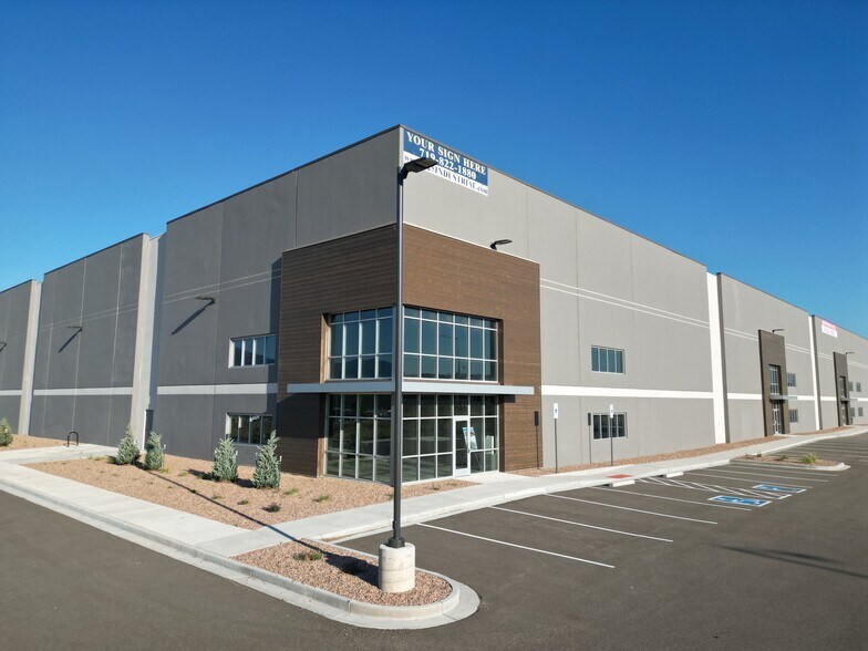 More Photos Of 15707 Terrazzo dr, Colorado Springs Showroom For Lease