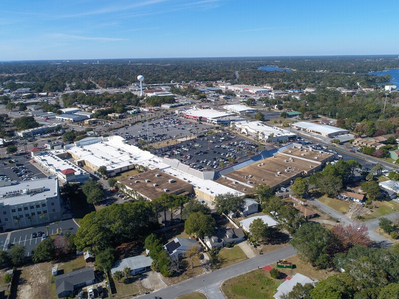 More Photos Of 99 Eglin Pky NE, Fort Walton Beach Unknown For Lease