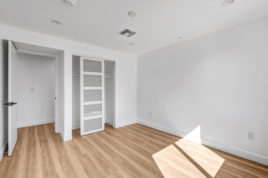 More Photos Of 7322 Newcastle Ave, Reseda Apartments For Sale