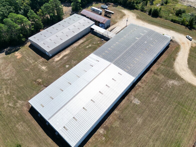 More Photos Of 281 Industrial Blvd, Bishopville Warehouse For Lease