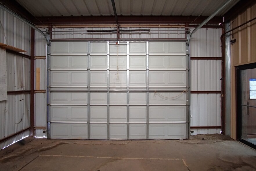 More Photos Of 136 NW 122nd St, Oklahoma City General Retail For Lease