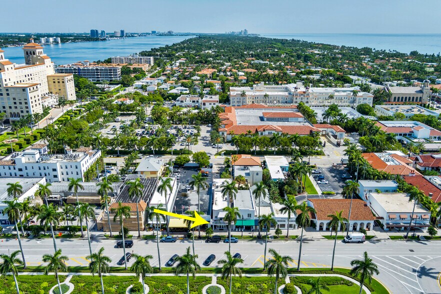 More Photos Of 255 Royal Poinciana Way, Palm Beach Storefront Retail Residential For Lease