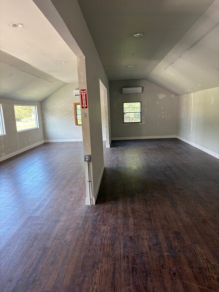 More Photos Of 5394 Route 9W, Newburgh General Retail For Lease