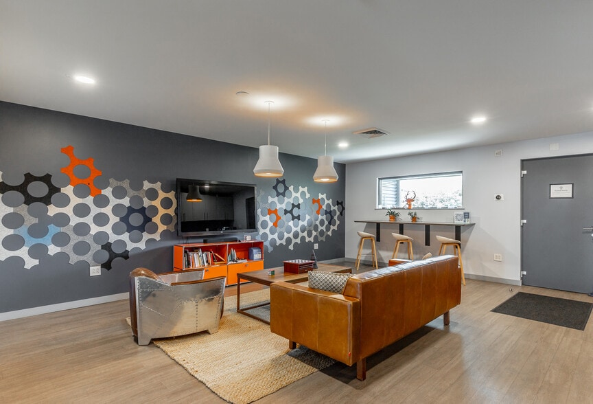 More Photos Of 102 Jordan Dr, Chattanooga Light Manufacturing For Sale