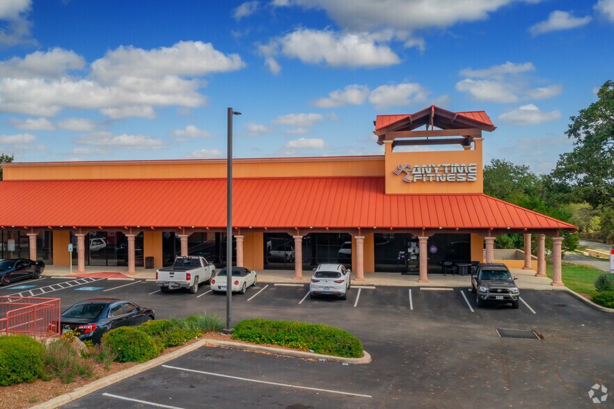 More Photos Of 9091 Fair Oaks Pky, Fair Oaks Ranch Unknown For Lease