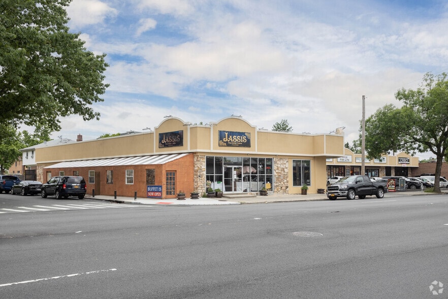 Primary Photo Of 271-11 Union Tpke, New Hyde Park Unknown For Lease