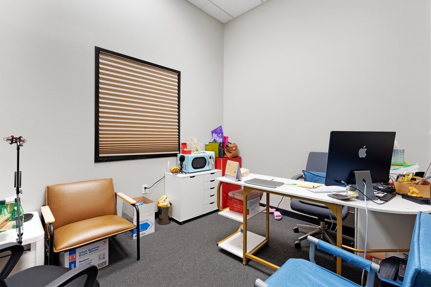 More Photos Of 3731 Warner Ave, Santa Ana Warehouse For Lease