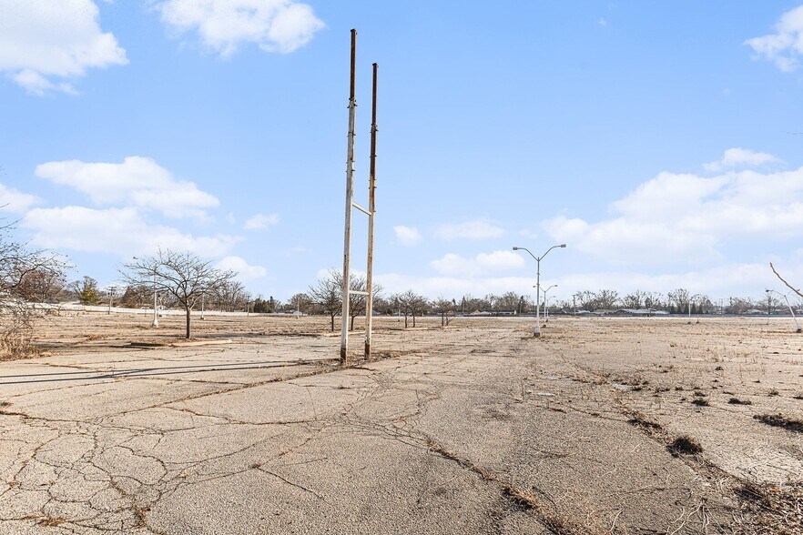 More Photos Of 1005 Emerick St, Ypsilanti Land For Sale