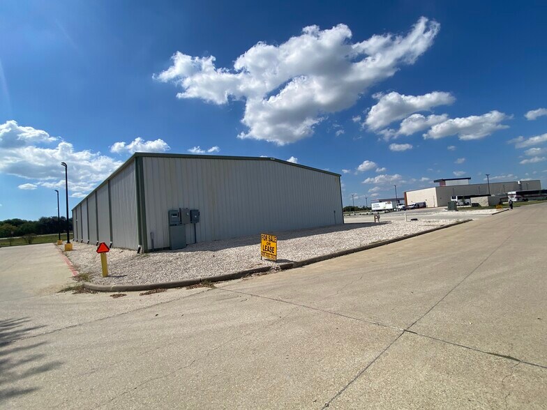 More Photos Of 2023 H O Mills hwy, Port Arthur Warehouse For Lease