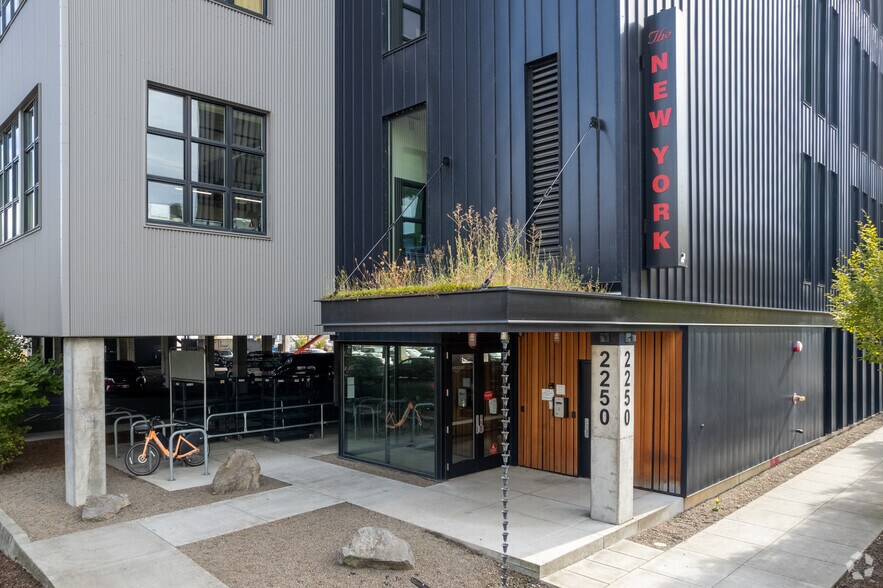 Primary Photo Of 2130 NW York St, Portland Warehouse For Lease