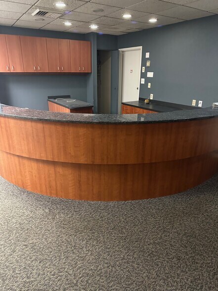 More Photos Of 1385 W State Road 434, Longwood Medical For Lease