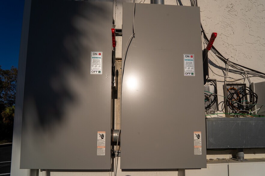 More Photos Of 4440 N Oceanshore Blvd, Flagler Beach Office For Sale