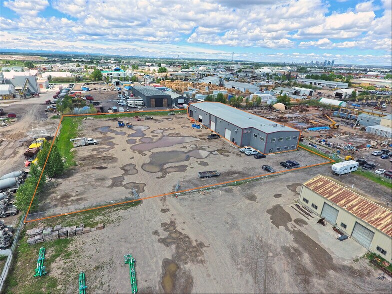 More Photos Of 9605 48th St SE, Calgary Service For Lease