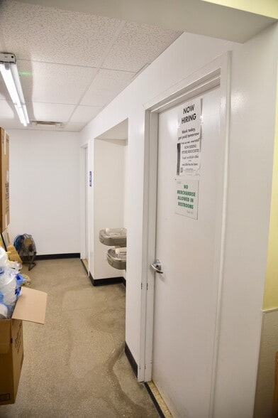 More Photos Of 1910 Eastgate Ave, Pierre Freestanding For Lease