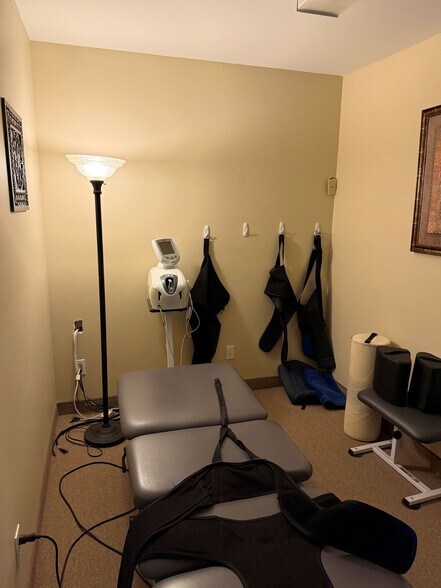 More Photos Of 7664 Broadview Rd, Parma General Retail For Sale