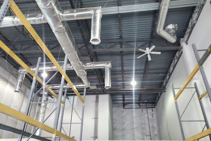 More Photos Of 11850 Livingston Rd, Manassas Warehouse For Lease