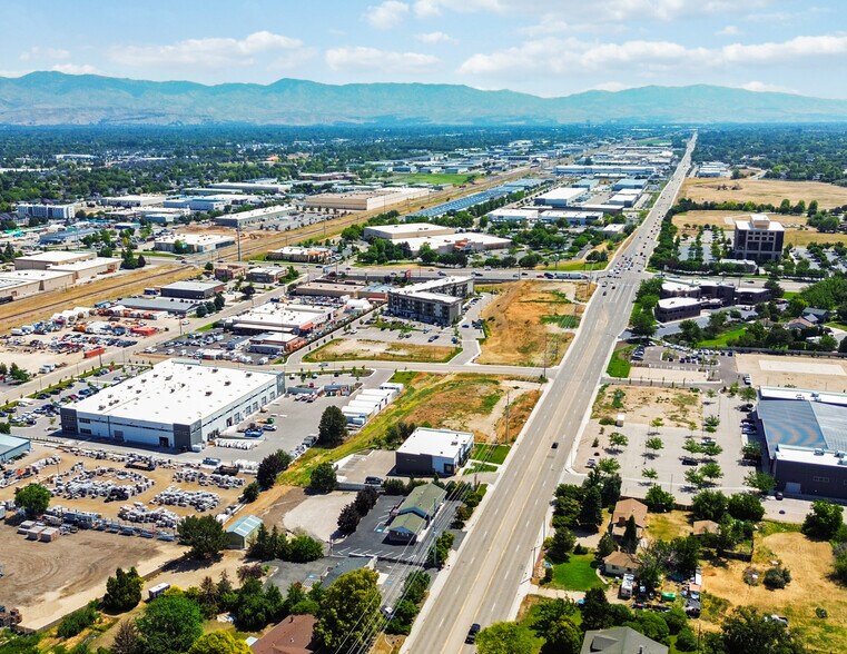 More Photos Of 2810 E Franklin Rd, Meridian Flex For Sale