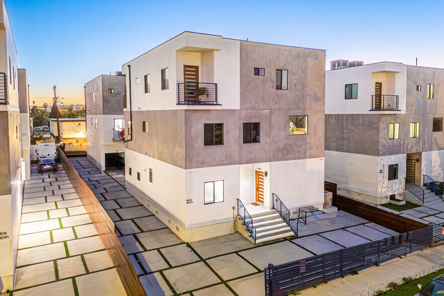 More Photos Of 4842 W 17th St, Los Angeles Apartments For Sale