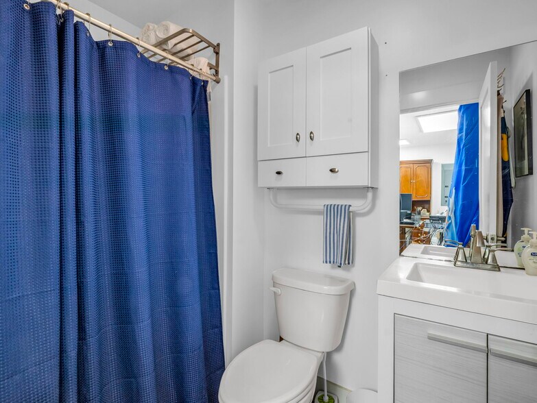 More Photos Of 147 E Court St, Rutherfordton Office Residential For Sale